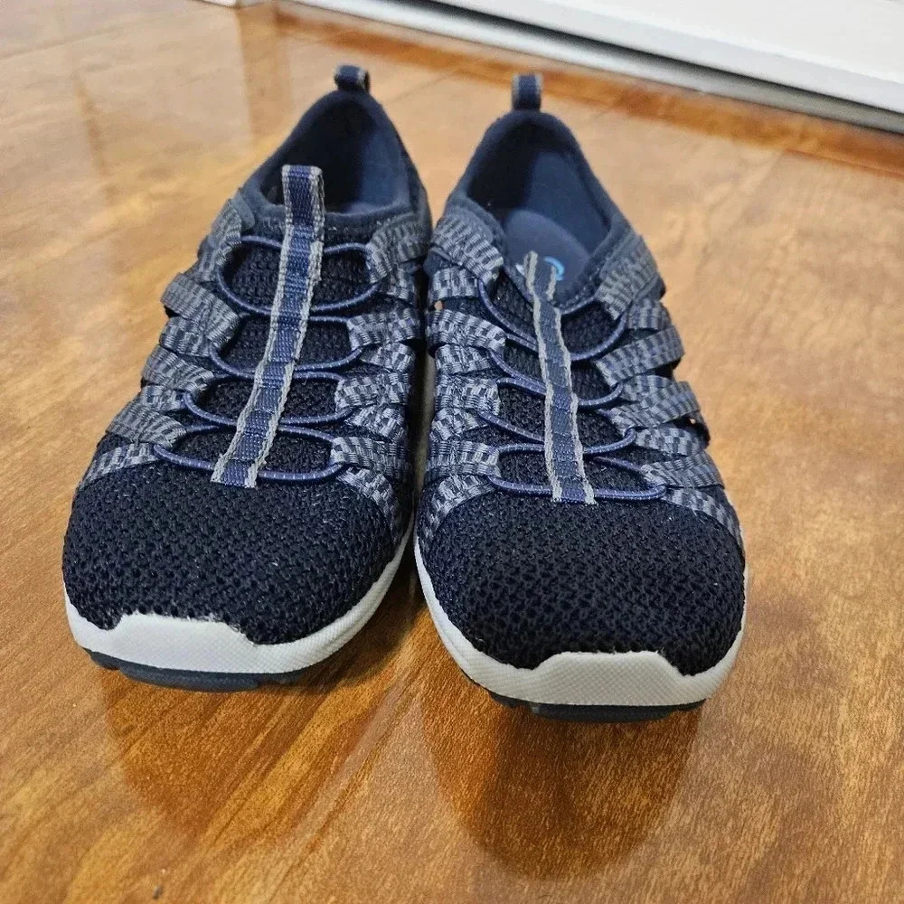 Skechers Luxe Foam Slip On Shoes - Picture 7 of 10